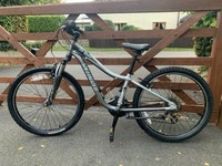 specialised children's bikes